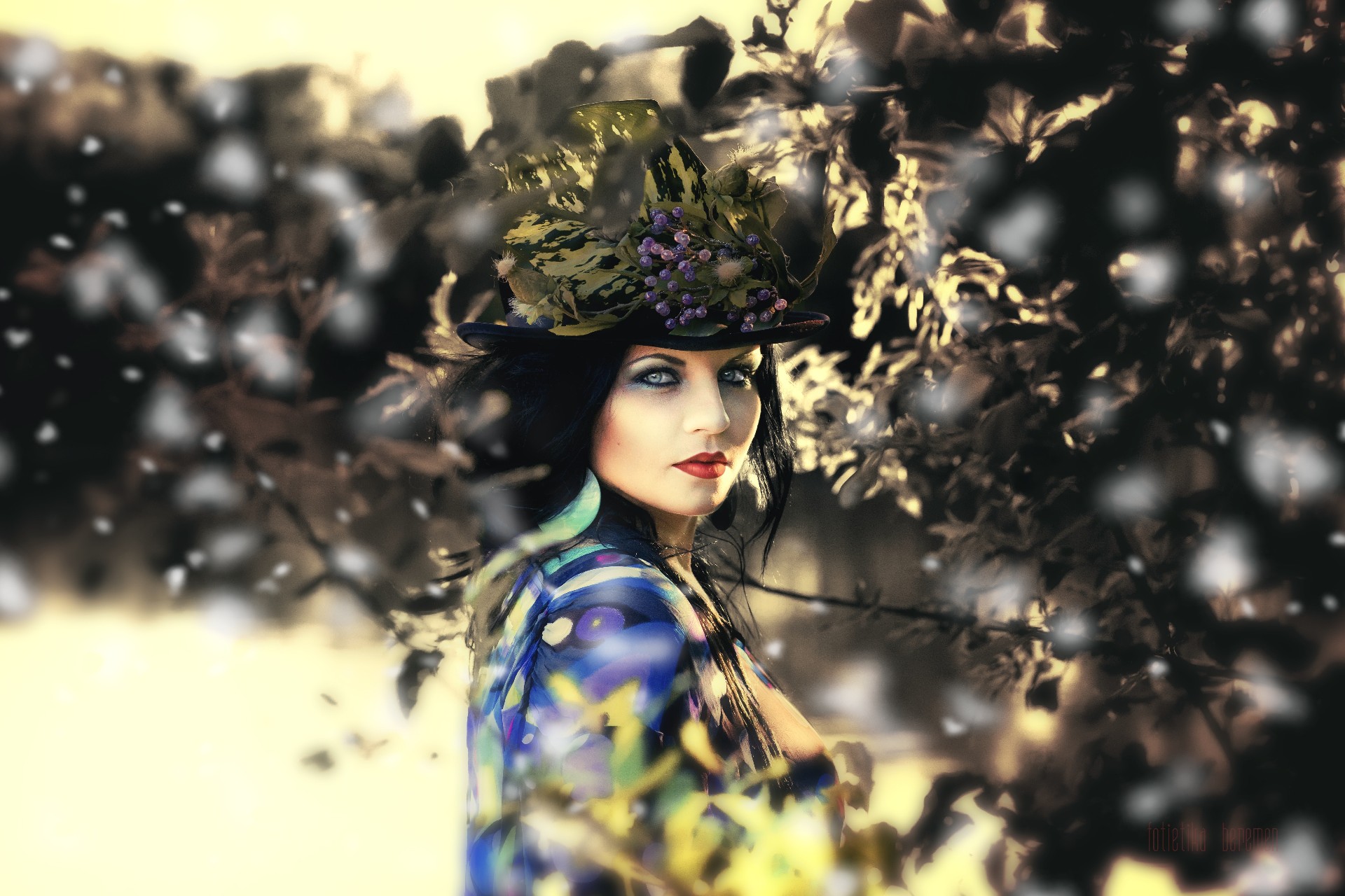 attractive-beautiful-fashion-256813.jpg